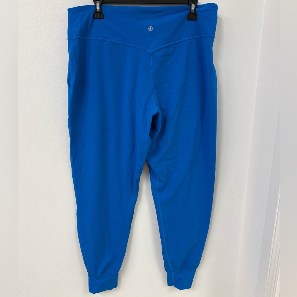 Lululemon Align High-Rise Jogger
Poolside